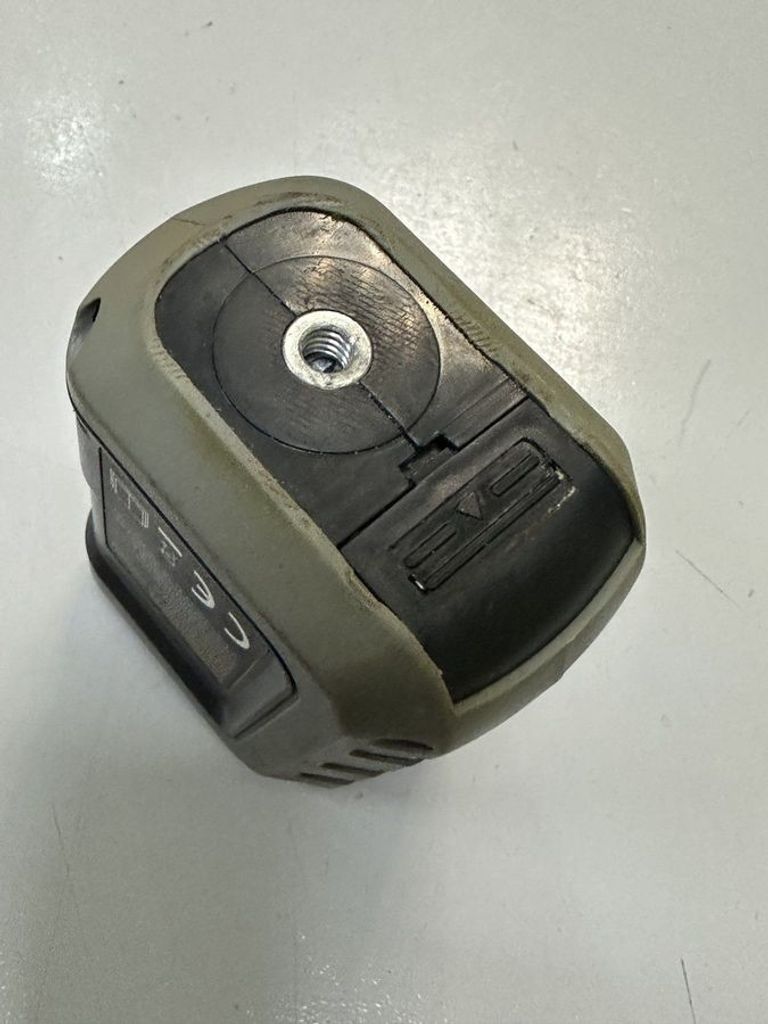 Дешиво Niteo Tools ll0175-17 + штатив с ломбарда