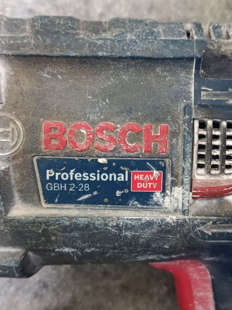 Дешиво Bosch gbh 2-28 с ломбарда