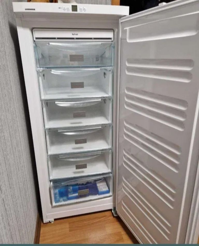 Купити Liebherr  Б/У