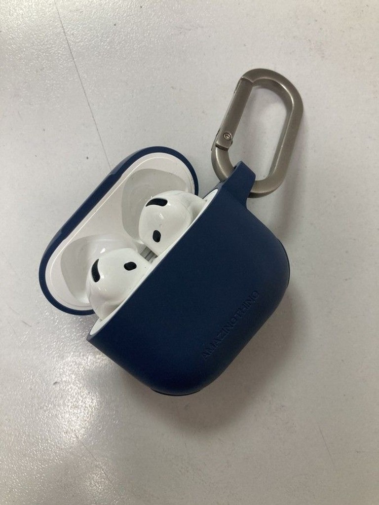 Дешиво Apple airpods 4 with active noise cancellation с ломбарда