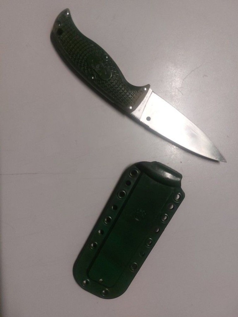 Оголошення Spyderco enuff 2 serrated Б/У