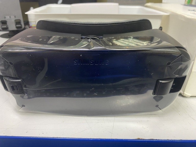 Оголошення Samsung gear vr Б/У