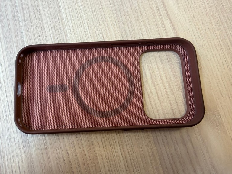 Купить для Apple iPhone 17 Pro Б/У