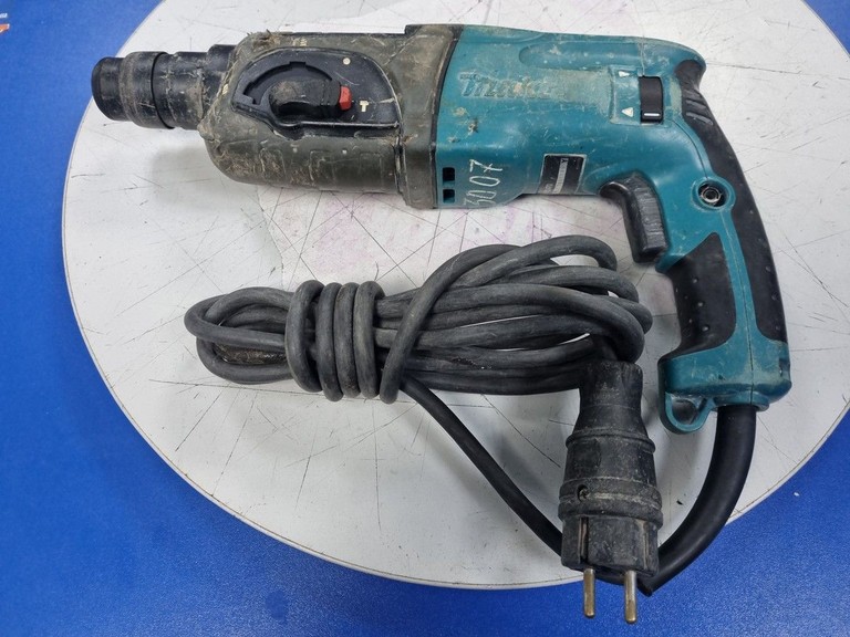 Купить Makita HR2470 Б/У