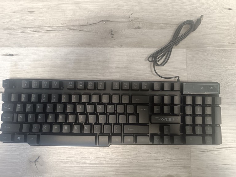 Купить  T-Wolf RGB Б/У