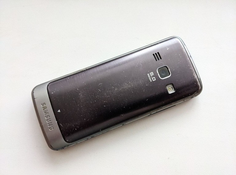 Оголошення Samsung GT-S5610 Б/У