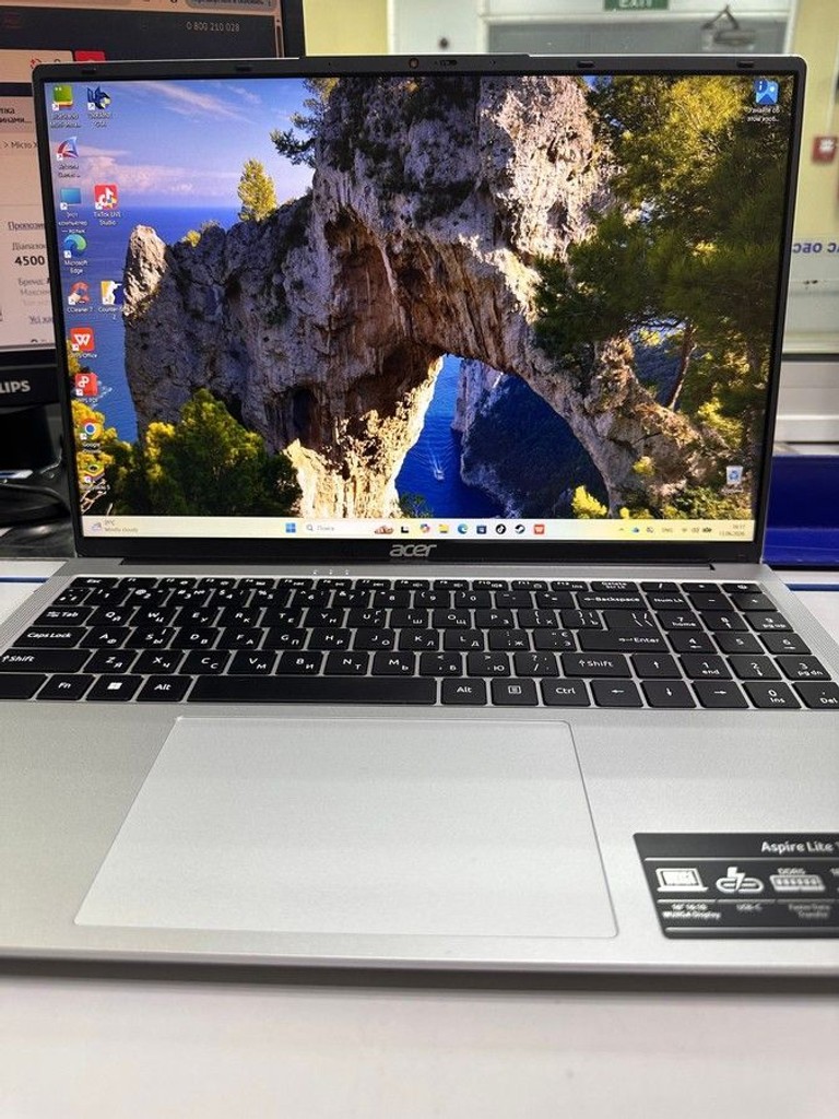Купити Acer 16/core i3-1305u ddr5/16gb ddr4/ssd 512 gb/*інтегрована Б/У
