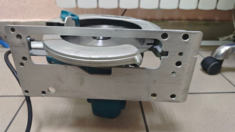Розпродаж Makita HS7601, продавець Техноскарб