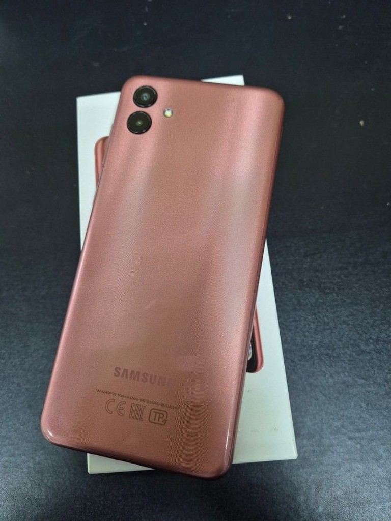 Оголошення Samsung galaxy a04 4/64gb Б/У
