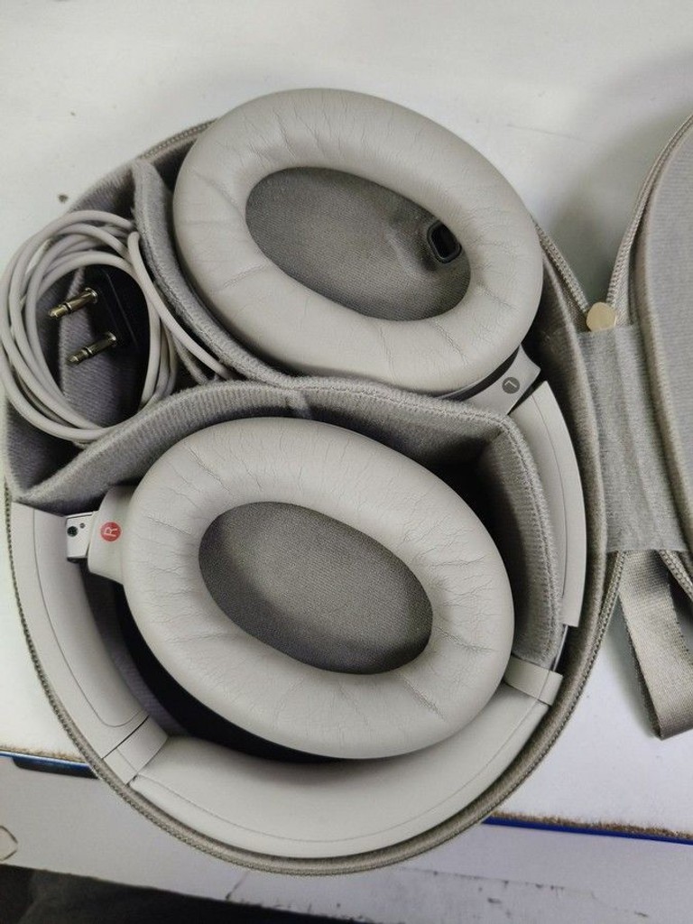 Купити Sony wh-1000xm4 Б/У