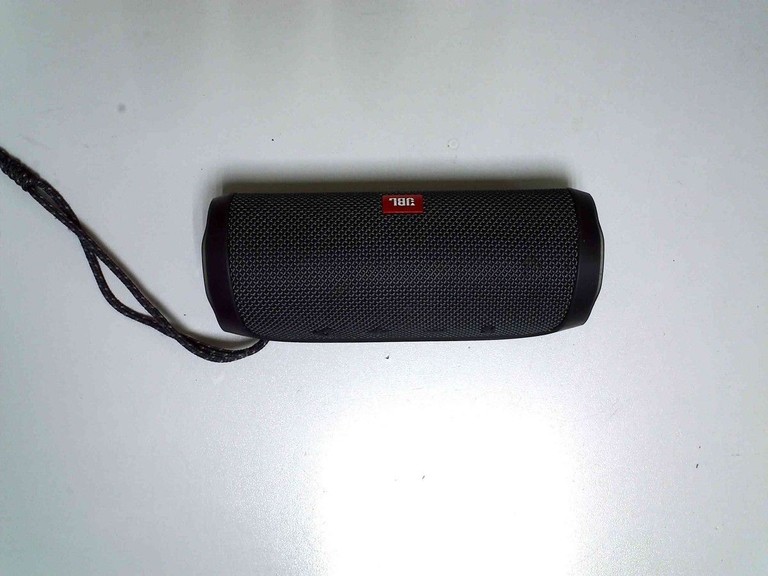 Оголошення Jbl flip essential 2 Б/У