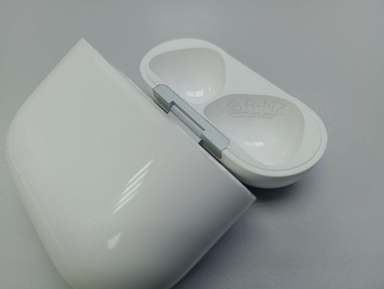 Apple airpods 4 Код:01-201020467. Зображення 6