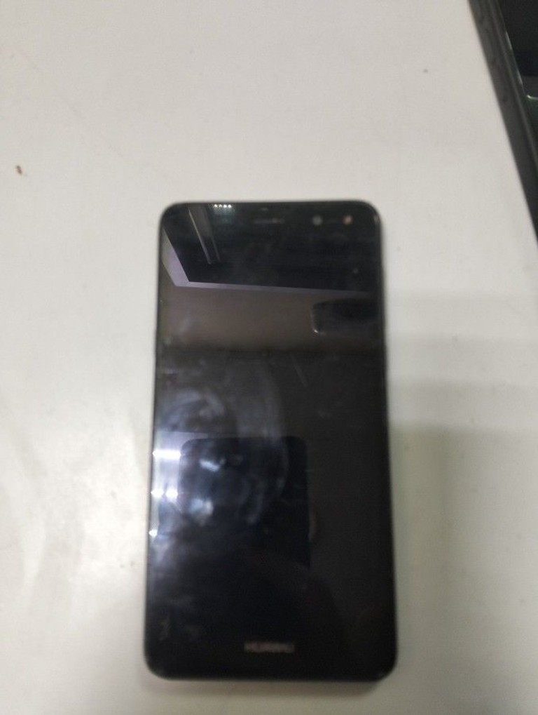 Купити Huawei y6 2/16gb 2017 Б/У