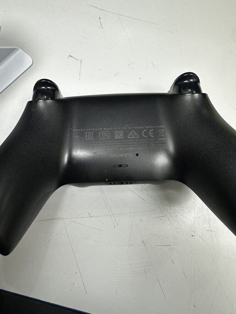 Оголошення Sony DualSense Black Б/У