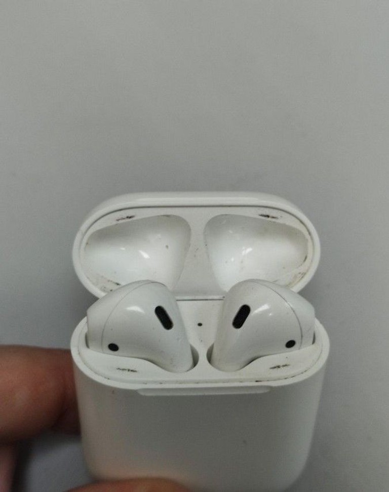 Купити Apple airpods 2nd generation a1602, a2031, a2032 Б/У