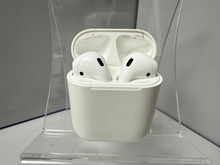 Купить Apple airpods 2nd generation a1602, a2031, a2032 Б/У
