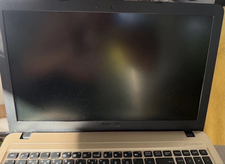 Оголошення Asus Vivobook 15 X1504VA (X1504VA-BQ500) Б/У