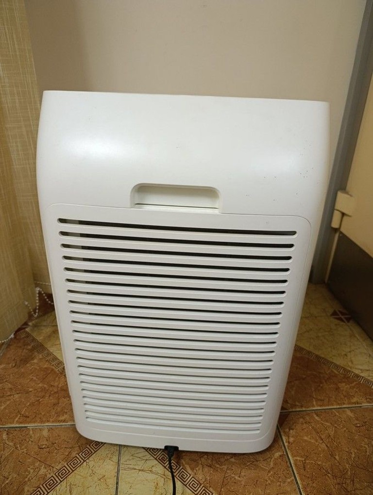 Дешево Philips ac2729 з ломбарду