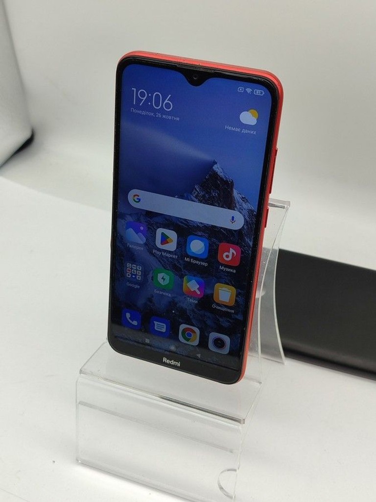 Купить Xiaomi Redmi 8A 2/32GB Black Б/У