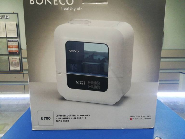 Boneco U700