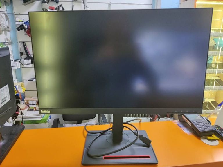 Купити Lenovo p24q-20 Б/У