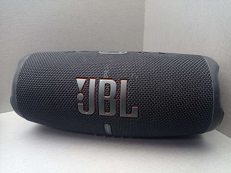 Оголошення Jbl Charge 5 White (JBLCHARGE5WHT) Б/У