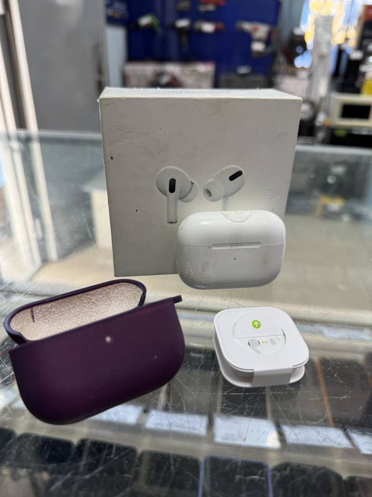 Apple AirPods Pro (MWP22)