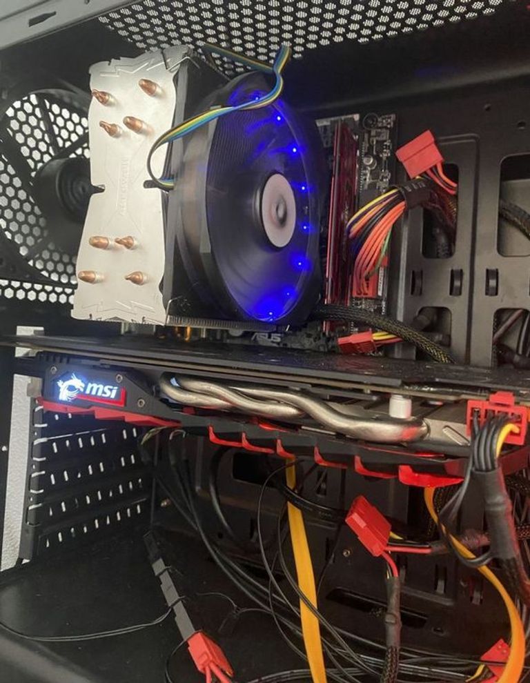 Купити - Б/У