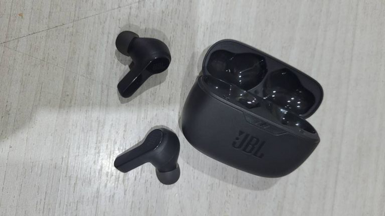 Дешево Jbl wave beam jblwbeamblk з ломбарду