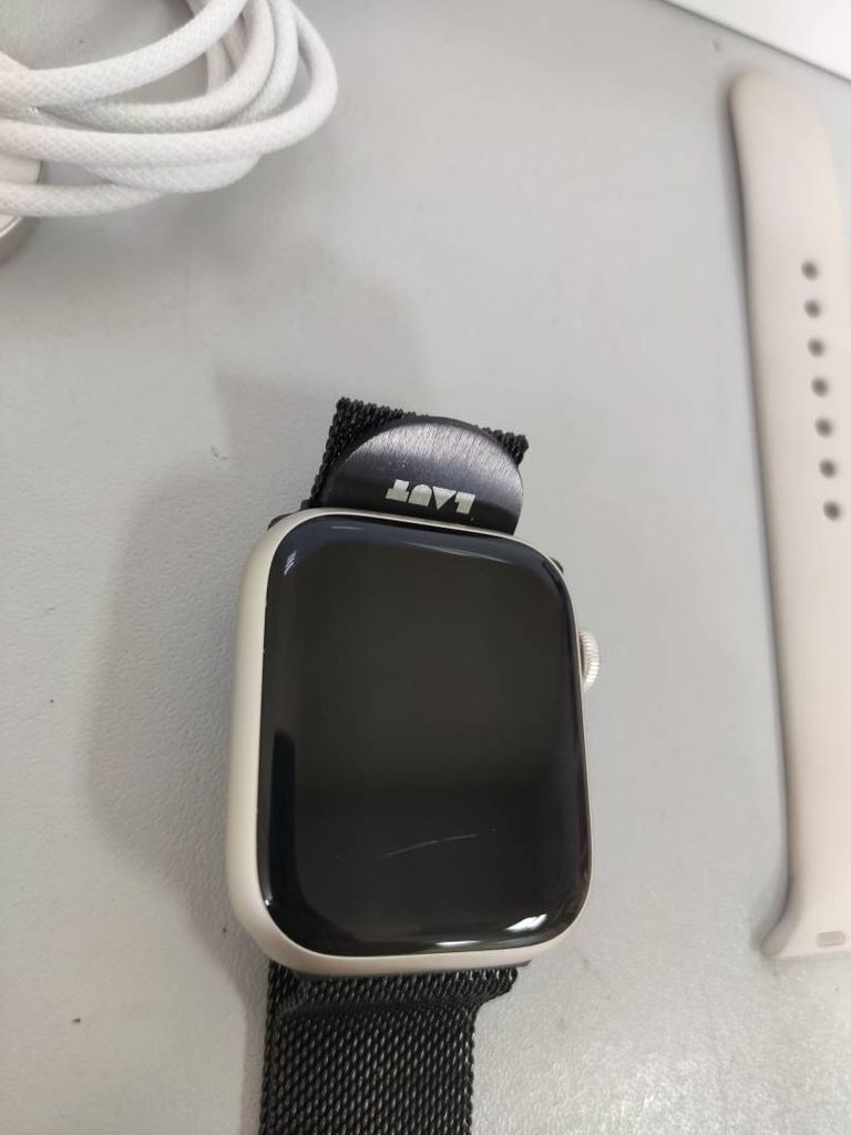 Apple watch series 9 gps 45mm aluminum case w. s. loop