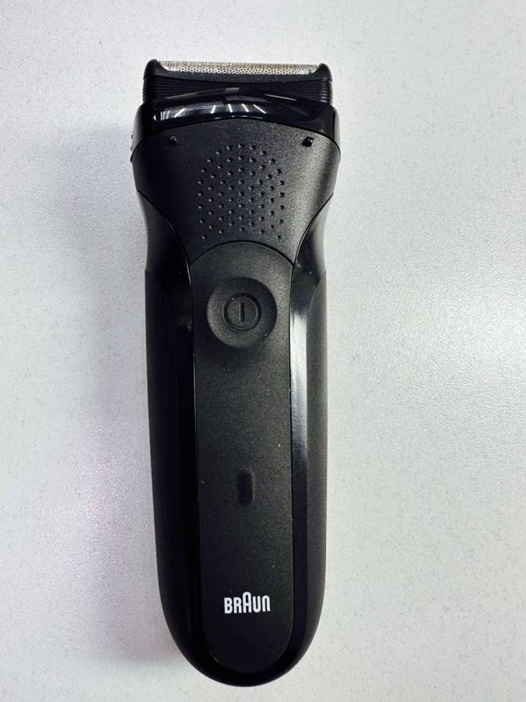 Braun Series 3 300BT Black