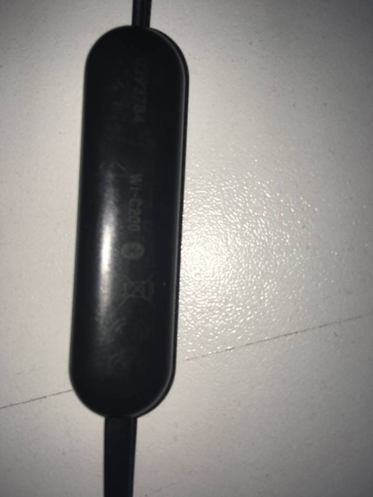 Оголошення Sony wi-c200 Б/У