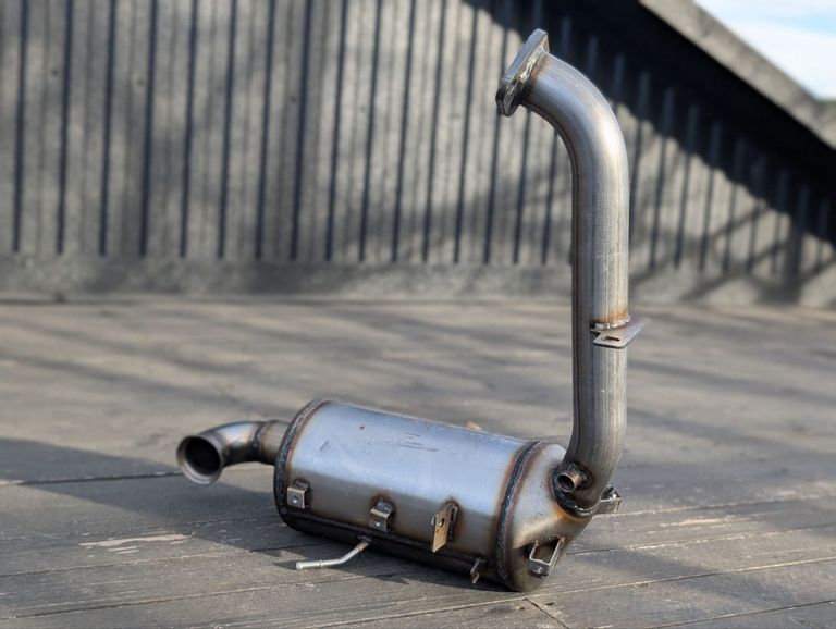 Дешиво Каталітичний Нейтралізатор Сажовий фільтр на Форд Фокус C-Max (DM2) (Ford Focus C-Max) Новий.  с ломбарда