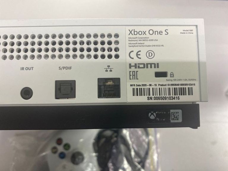 Дешиво Microsoft Xbox One S 1TB с ломбарда