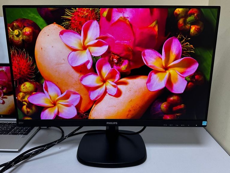 Дешево Philips 243v7qdsb/01 з ломбарду