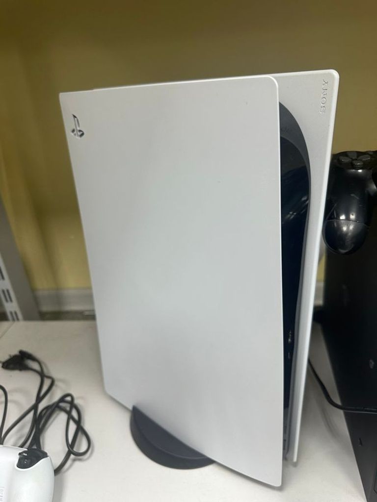Дешево Sony PlayStation 5 825GB з ломбарду