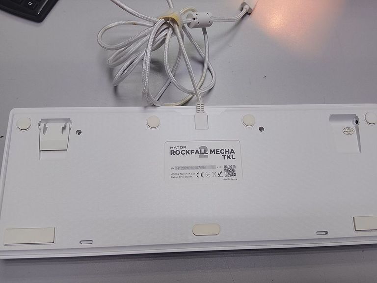 Оголошення Hator Rockfall 2 Mecha Signature Edition White/White/Orange (HTK-521-WWO) Б/У