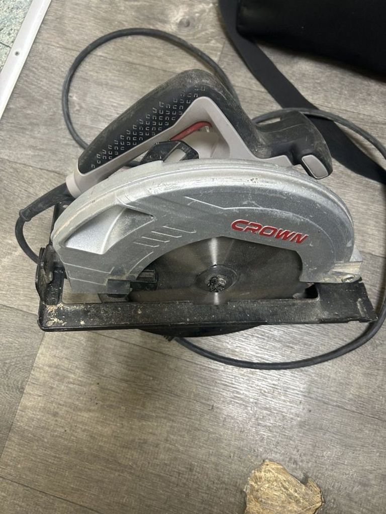 Купити Crown ct15210-235 Б/У