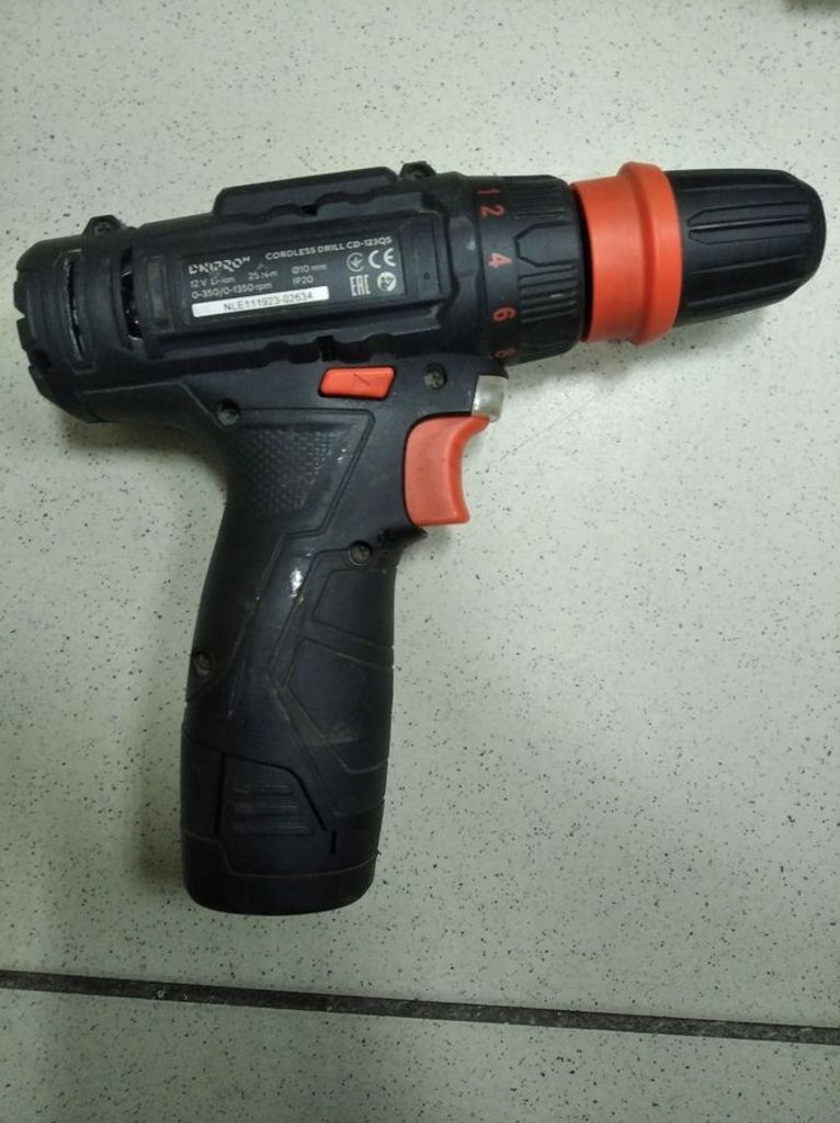 Дешево Dnipro-M cd-123qs 2акб зп з ломбарду