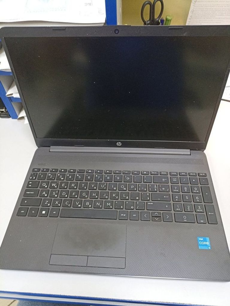 Дешево Hp 16/core i3-1215u ddr5/8gb ddr4/hdd *відсутній/ssd 256 gb/*інтегрована з ломбарду