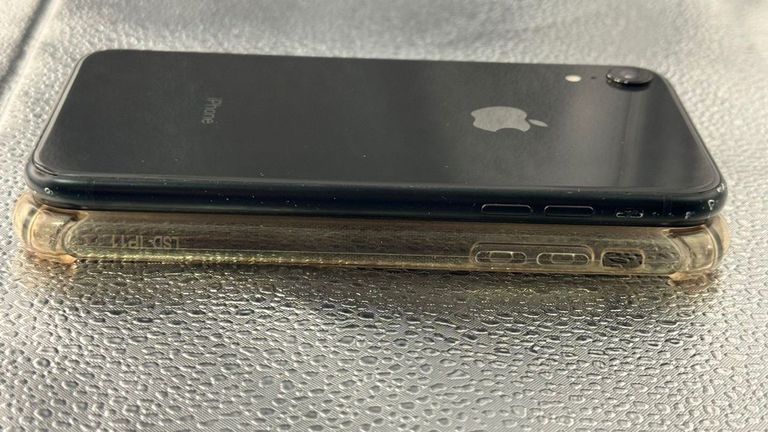 Apple iphone xr 64gb Код:01-200778071. Изображение 7