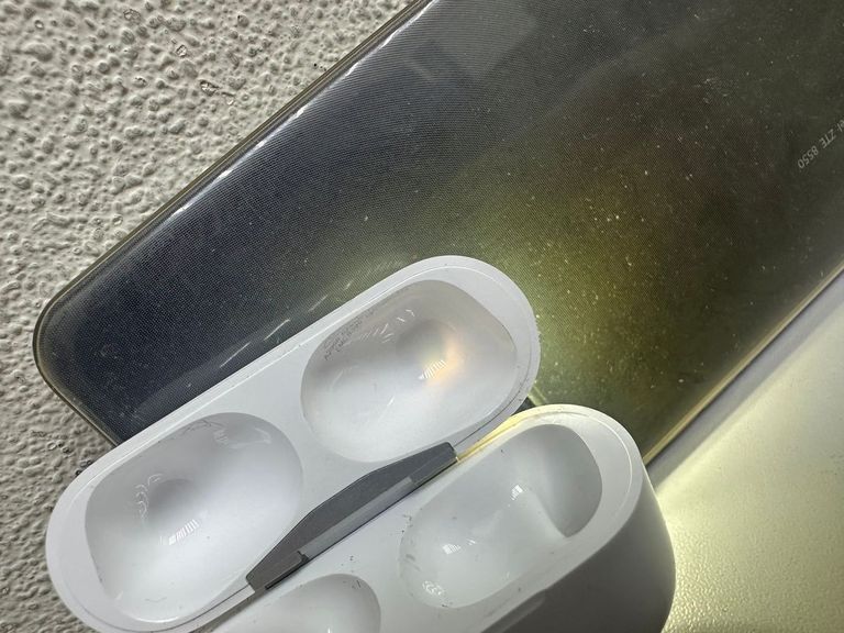 Apple airpods pro 2nd generation with magsafe charging case usb-c Код:01-200778586. Изображение 8