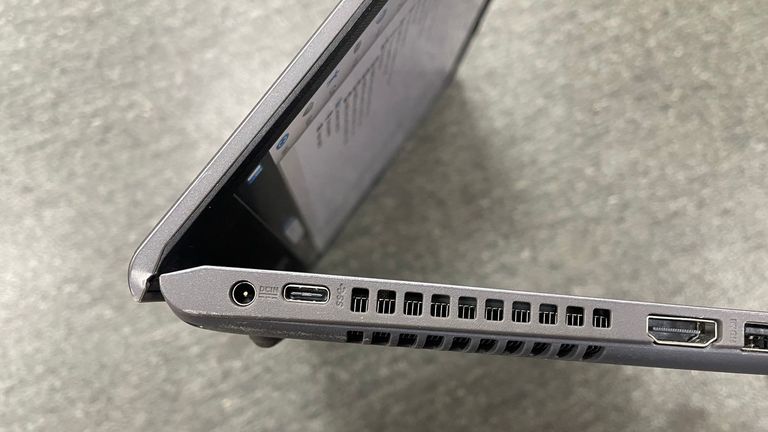 Распродажа Asus єкр. 14/ pentium 6805u 1.1ghz/ ram4gb/ ssd256gb/ uhd, продавец Техноскарб