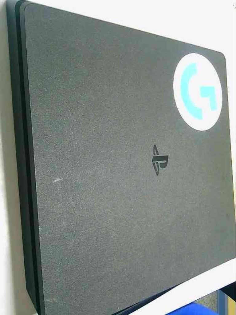 Купити Sony playstation 4 slim 1tb Б/У