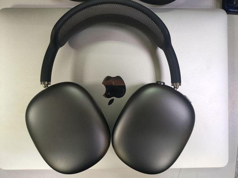 Купить Apple airpods max Б/У