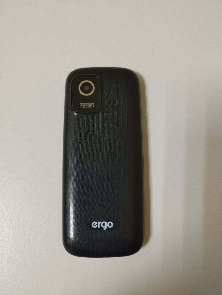 Дешево Ergo B184 Black з ломбарду