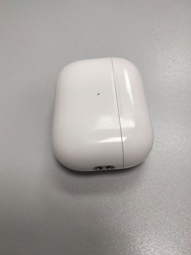Купить Apple airpods pro 2nd generation with magsafe charging case usb-c Б/У