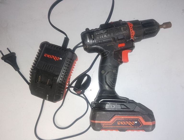 Купить Dnipro-M cd-218 1акб 2ah зп Б/У