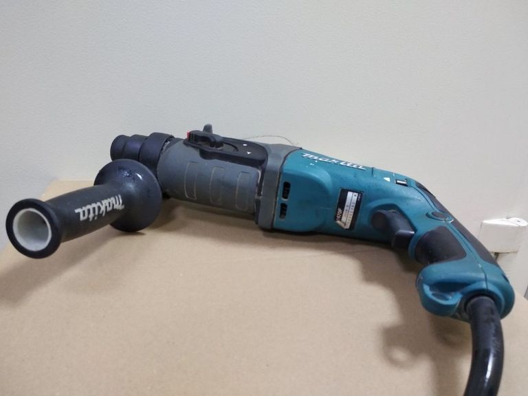 Оголошення Makita HR2470FT Б/У