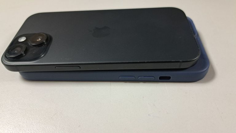 Apple iPhone 15 128GB Green Код:01-200814524. Изображение 8